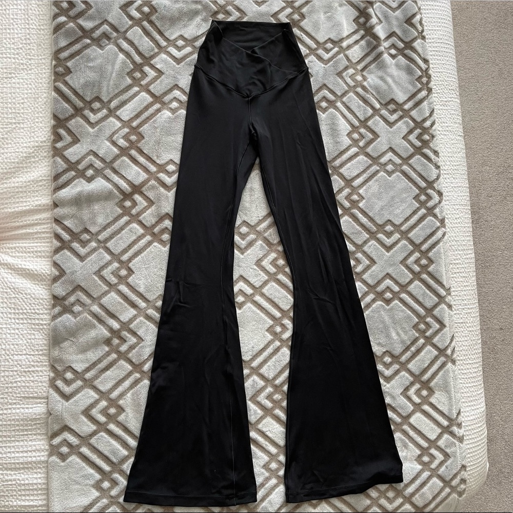 AERIE Real Me High Waisted Crossover Flare Leggings